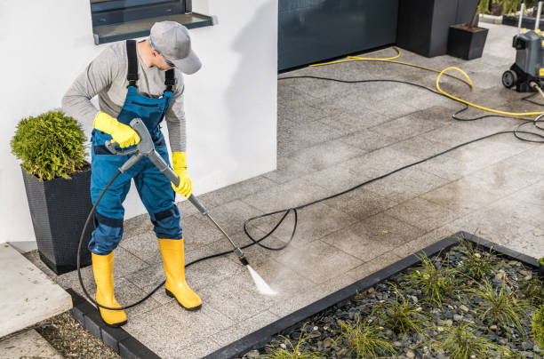 Best Deck Cleaning Services  in Kayak Point, WA